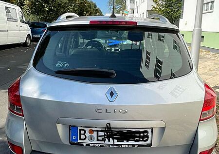 Renault Clio 1.2 16V 75 Grandtour TomTom Edition