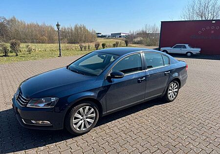 VW Passat Volkswagen Lim. Trendline Navi Appel Carplay