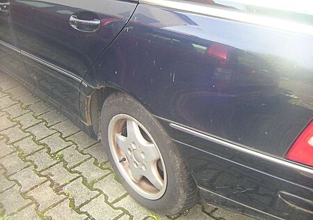 Mercedes-Benz C 200 gebraucht kaufen Mercedes-Benz C 200 C-Klasse T-Modell T Kompressor Classic