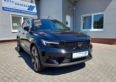Volvo XC 40 XC40 B4 B Ultra Black Edition ACC/LED/PDC/KAM/SHZ/PA...