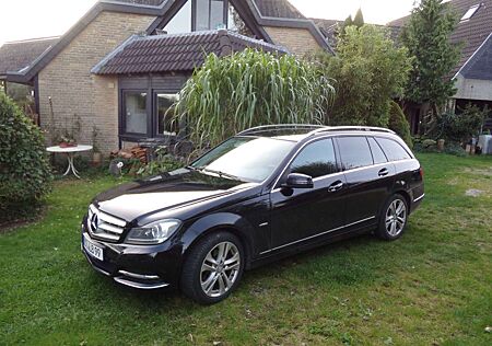 Mercedes-Benz C 180 T BlueEFFICIENCY Avantgarde