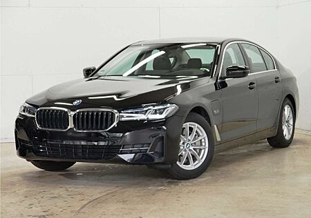 BMW 530e 530 Sport TV HUD Laser RFK Sound Display Key