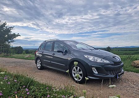 Peugeot 308 SW 120 VTi Family