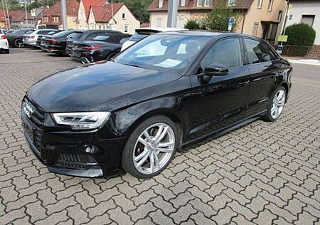 Audi S3 Lim. 2.0 TFSI quattro/Navi/Kamera/Alcantara/