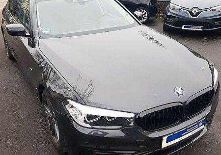 BMW 520 d Aut. Klima SHZ Navi Leder PDC Tempo LMF19"