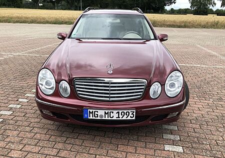 Mercedes-Benz E 240 T (211.261)