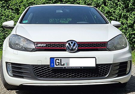 VW Golf GTI Volkswagen Golf 2.0 GTI DSG