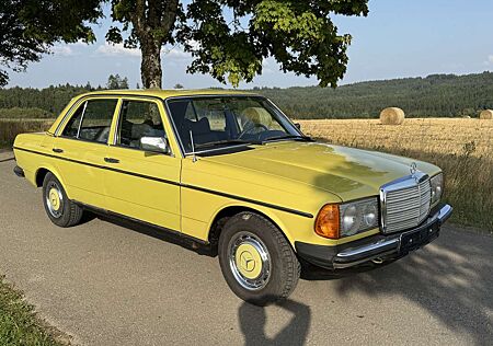 Mercedes-Benz 240 D
