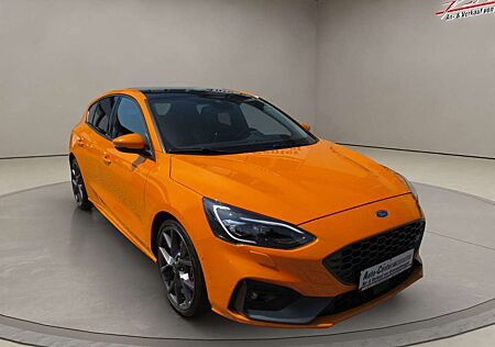 Ford Focus Lim. ST ACC,PDC,SZH,NAVI