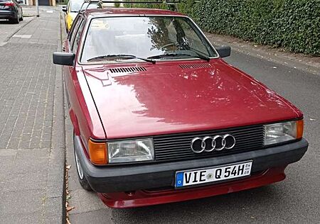 Audi 80