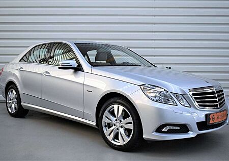 Mercedes-Benz E 200 E200 CGI Avantgarde+Bi-Xenon+Lordose+55.500KM