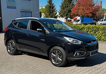 Hyundai iX35 Style 1.Hand *Leder *Panorama *Kamera*