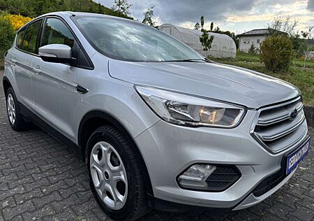 Ford Kuga 2,0 TDCI-Allrad-AHK-nur 59000 km-1 Hand