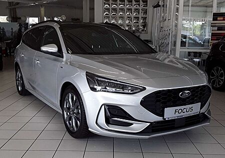 Ford Focus ST-Line,Panodach,Winterpaket,AHZV,Navi,LED-Matrix