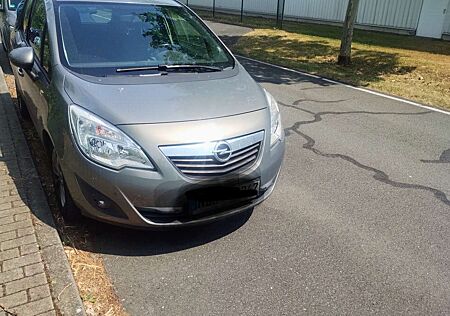 Opel Meriva 1.4 Design Edition