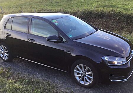 VW Golf Volkswagen 1.6 TDI BlueMotion Technology Lounge