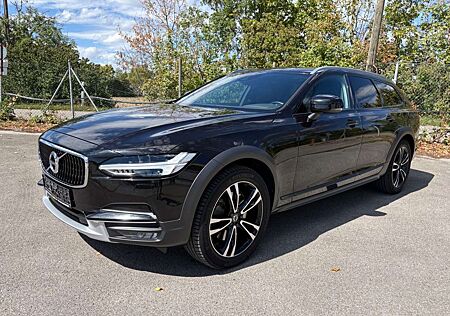 Volvo V90 Cross Country Pro AWD**D5**235 PS**