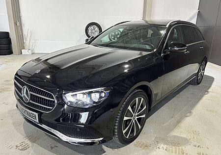Mercedes-Benz E 300 T-Modell 4Matic*Avantgarde*LED*Panodach*