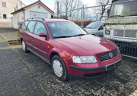 VW Passat Variant Volkswagen Passat 1.8 5VTurbo Trendline AHK Tüv neu