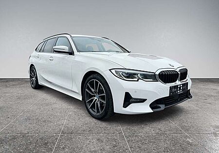 BMW 320 d Sport/Virtual/Laser/HUD/R-Kam/ACC/Keyless/