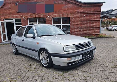 VW Vento Volkswagen 1.8 CL,Schibedach,Ronal Turbo,Automatik