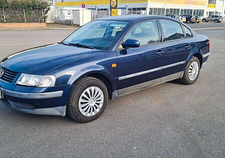VW Passat Volkswagen 1.6 Tüv Neu