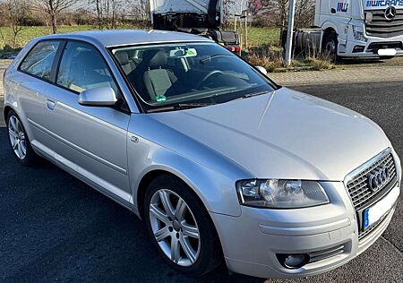 Audi A3 1.6 Getriebe + Zahnriemen neu, Klima, 8-fach ber.