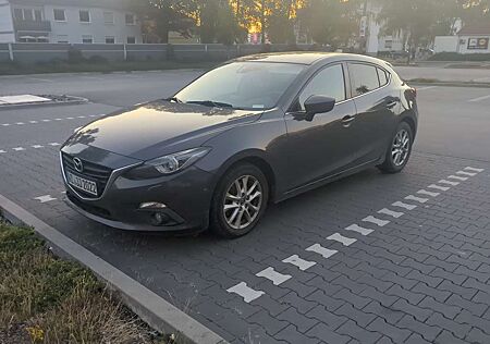 Mazda 3 SKYACTIV-G 120 Center-Line