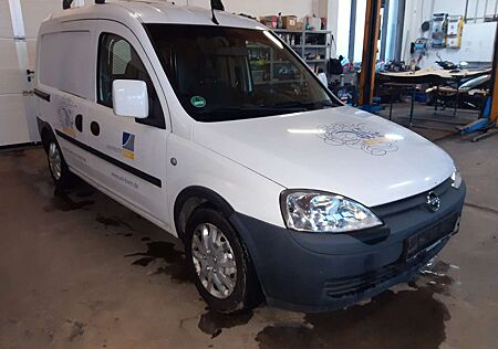 Opel Combo Kasten mit Regalausbau auch als Camper 1.Hand
