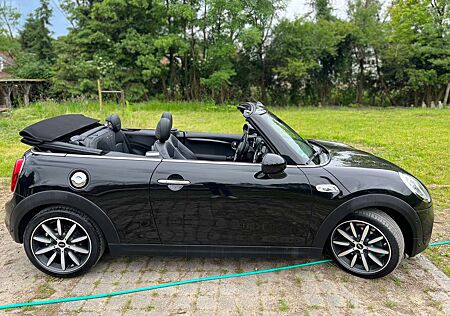 Mini Cooper S Cabrio Automatik / Ledersitze / Klima / Rückfahrkamera