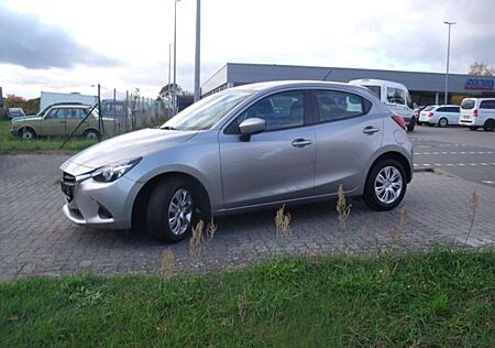 Mazda 2 Center-Line