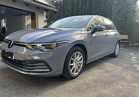 VW Golf Volkswagen VIII 1.5 eTSI OPF DSG Life