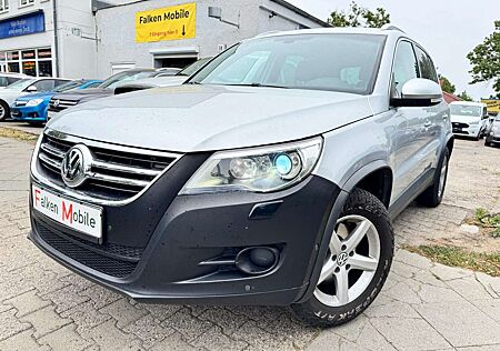 VW Tiguan Volkswagen Sport & Styl + 4x4 + Klima + Navi
