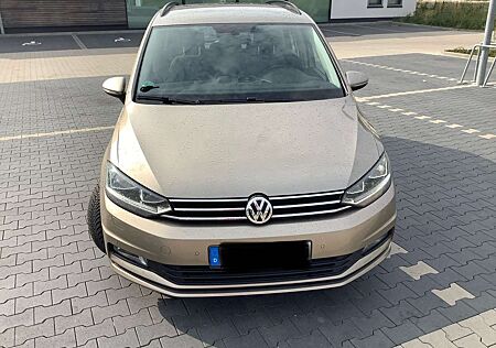 VW Touran Volkswagen Diesel 1.6 TDI SCR (BlueMotion Technology)