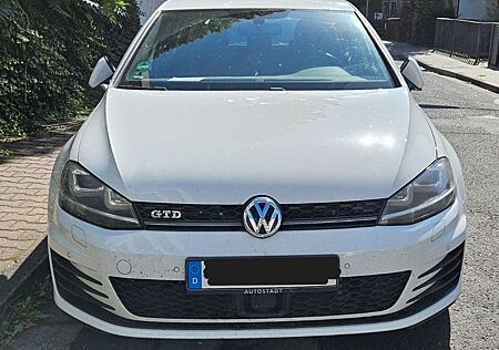 VW Golf Volkswagen GTD BlueMotion Technology DSG