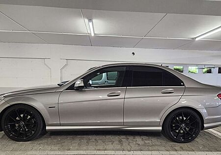 Mercedes-Benz C 230 (204.052)