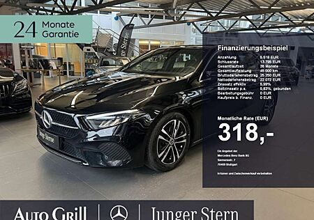 Mercedes-Benz A 180 *mopf* Prog Pano LED Kamera MBUX