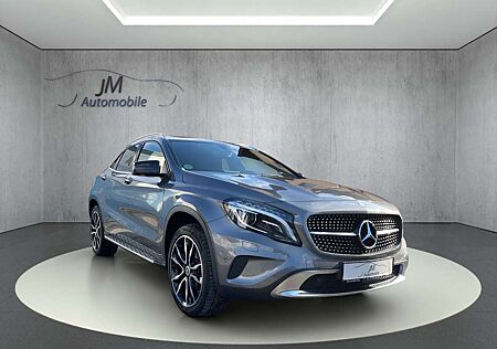 Mercedes-Benz GLA 200 Score Bi-Xenon Keyless