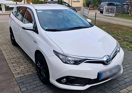 Toyota Auris Hybrid 1.8 VVT-i Hybrid Automatik Comfort