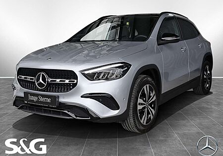 Mercedes-Benz GLA 200 PANORAMA+DISTRONIC+NIGHTPAKET+KEYLESS
