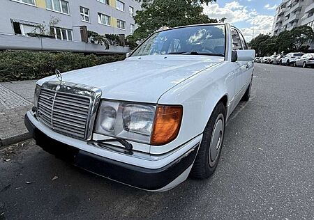 Mercedes-Benz E 260 W124 260E TÜV 03/2026 + H Gutachten