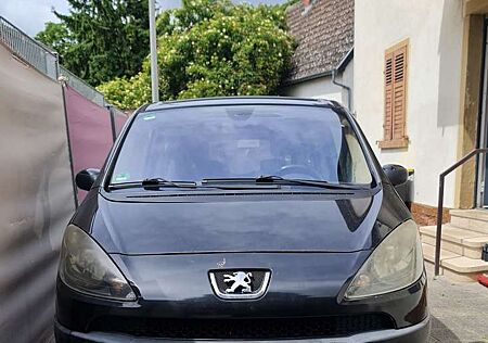 Peugeot 1007 Sport