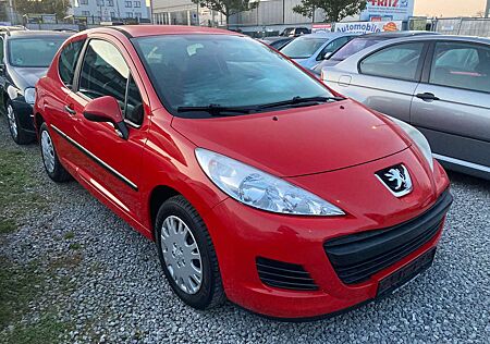 Peugeot 207 1.4 54KW . Top Zustand. Tüv neu