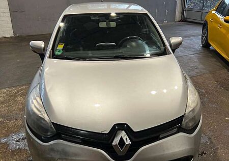 Renault Clio 1.2 16V 75 Collection