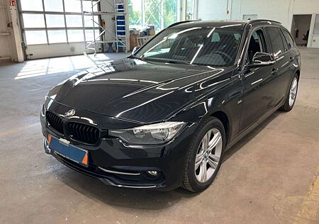 BMW 320 d Toruing SportLine 2.H/SHZ/PDC/SCHECKH.