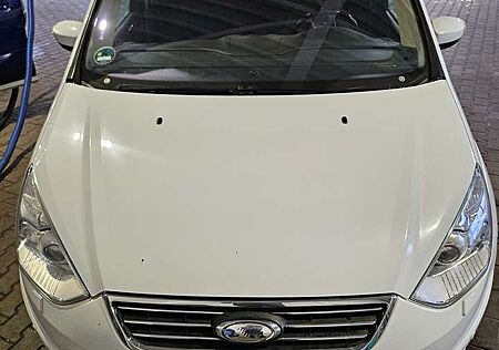 Ford Galaxy 2.0 TDCi DPF Titanium