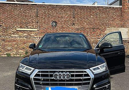 Audi Q5 2.0 TDI quattro S tronic sport