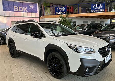 Subaru Outback Platinum White and Black Leder