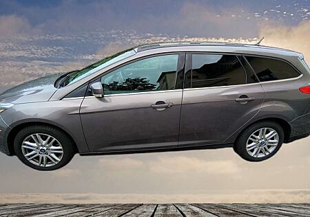 Ford Focus Turnier 1.6 EcoBoost Start-Stopp-System Titanium