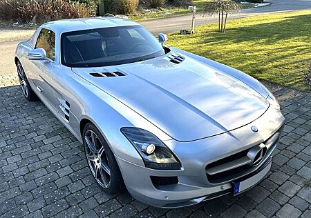 Mercedes-Benz SLS Coupe | D-Fzg | 2. Hand | 6.800 Km |